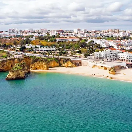 Apartment B11 - Beach Way